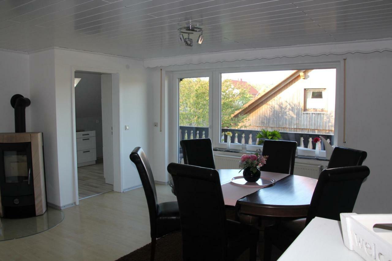 Ferienwohnung Abersfelder Mit Balkon Wildflecken Exteriér fotografie